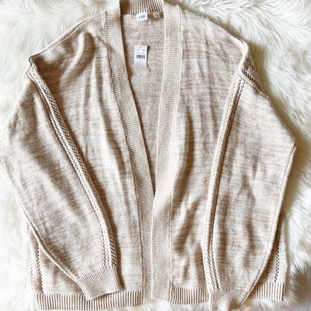 Women’s Gap Cardigan size Large. Beige